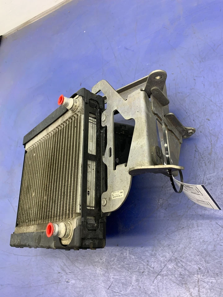 2013 - 2016 MERCEDES GL63 AMG OEM X166 TURBO INTERCOOLER ASSEMLY A1665000503 - Image 2 of 4