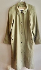 Drizzle D2 Womans Long Coat Size 8 Fully Lined Snap Close