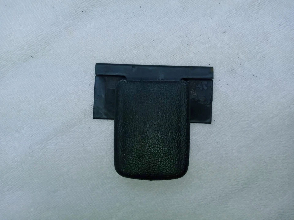 OEM 1972-1976 A-BODY DODGE DART SCAMP SEAT BELT SHOULDER BRACKET ROOF BRACKET - Изображение 3 из 4