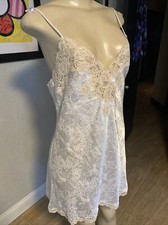 VTG ETIENNE Night Gown Dress Pearl Buttons Beige w/coral Beads Lace Medium rb