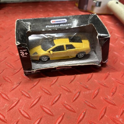 Maisto 21001-1601 1:18 Yellow Lamborghini Murcielago Kid Connection packag wear!