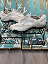 FOOTJOY Lopro 97058 Womens 9M Bicycle Toe Soft Spike Lace Up Golf Shoes GF73