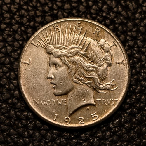 (ITM-6599) 1925-P Peace Dollar ~ AU+ Condition  ~ COMBINED SHIPPING!