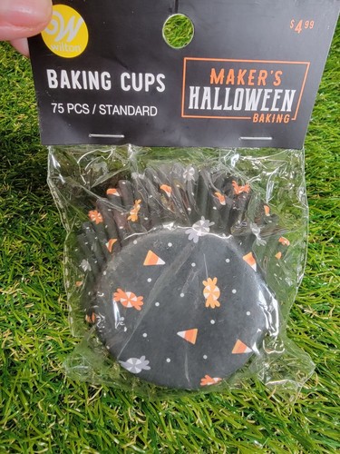 Wilton Maker's Halloween Baking Cupcake Cups Lot Of 2 75 Pcs - 150 Pcs Total - Picture 7 of 12