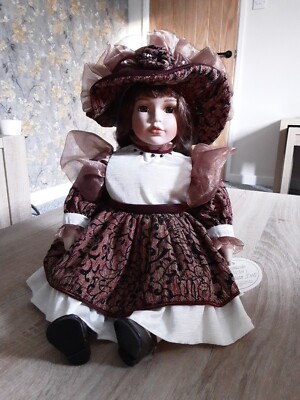 leonardo konvolut Porzellan Puppe