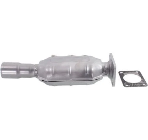 1997-2005 BUICK Park Avenue 3.8L Direct Fit Catalytic Converter with Gaskets  - Image 2 of 4