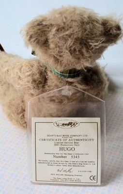 DEAN`S RAG BOOK BEAR HUGO. MADE IN GREAT BRITAIN, MIT ZERTIFIKAT NR 5343. 2001