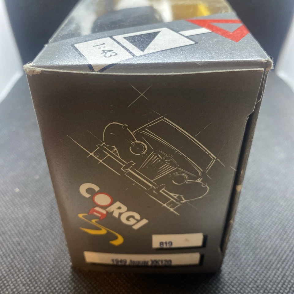 Corgi Classics 819 1949 Jaguar XK120 #7 Boxed Diecast - Image 3 of 4