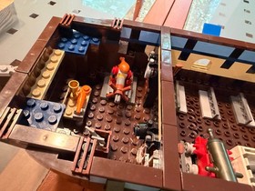 LEGO Pirates: Imperial Flagship (10210) RETIRED 2010 - 100% Complete. Rare.