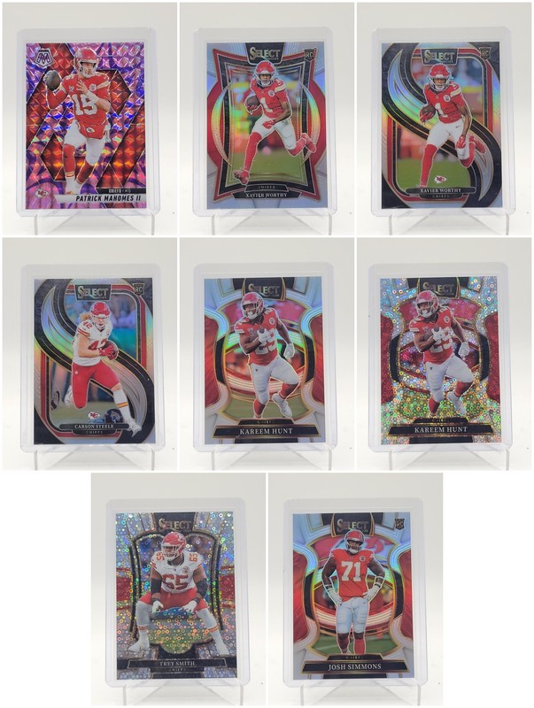 [8] MAHOMES WORTHY HUNT 2025 MOSAIC ROOKIE RC PURPLE REACTIVE SILVER Q4588