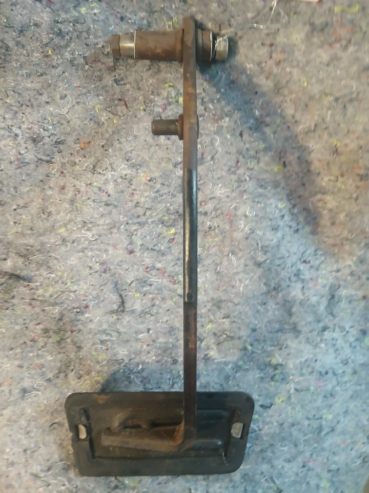 Pedal de freno vintage Chevelle/Cutlass/Gran Premio/Real 1973-1977 OEM Foto 3 de 4