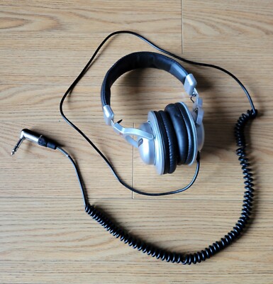 Audio-Technica ATH-PRO5MK2 Headphones - Silver - Read Description 