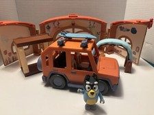 BLUEY Heeler Jeep Surf Beach Cruiser Moose Toys Bluey And House
