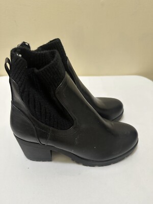 Women's Leather Heels Ribbed Chelsea Boots Shoes in Black Color N21