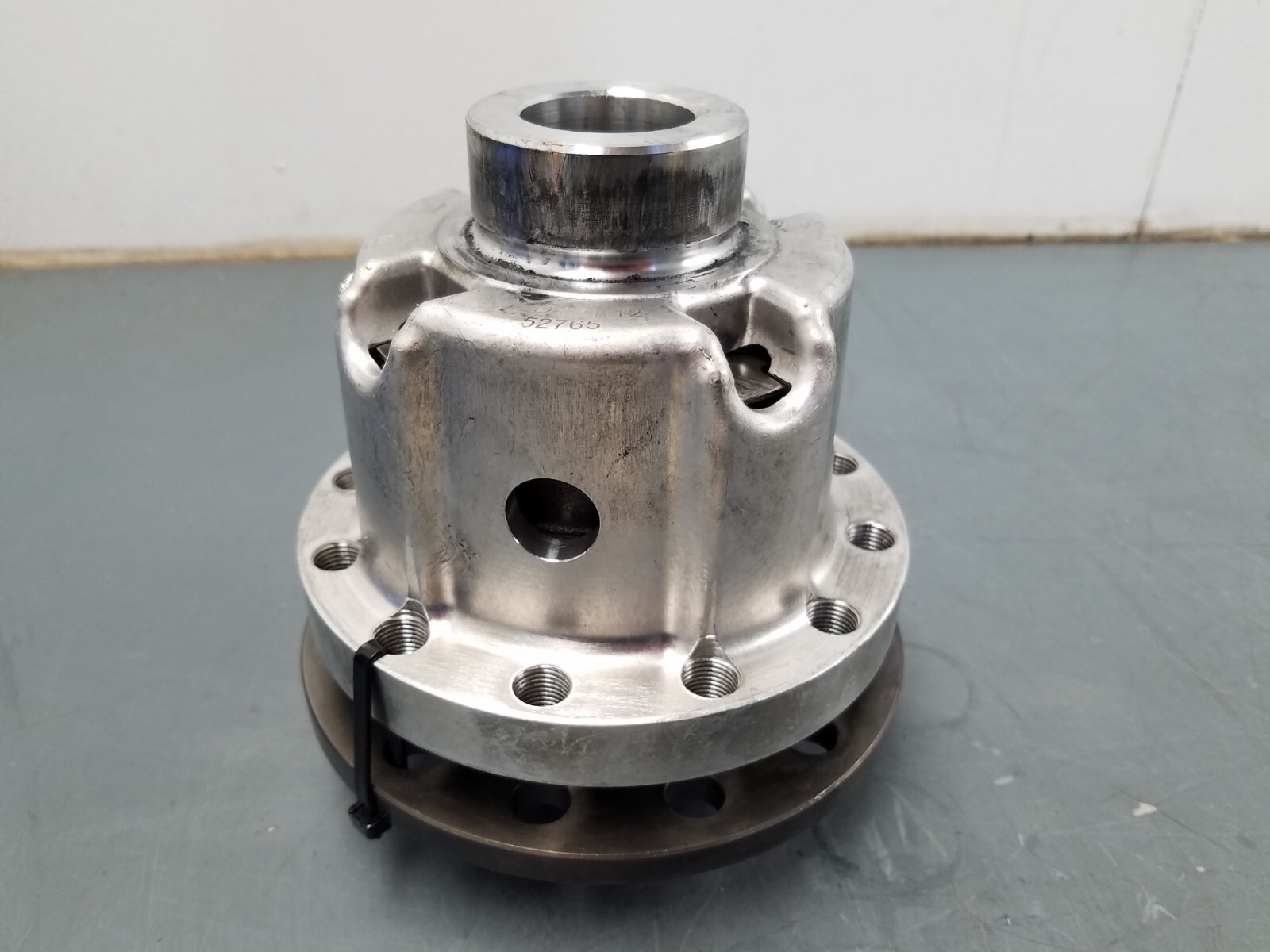Lamborghini Aventador OEM Rear Differential Carrier #7628 B5