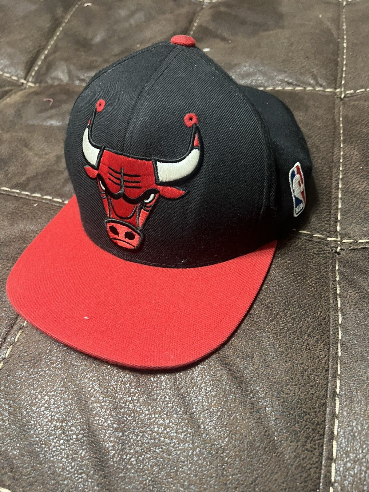 Mitchell & Ness Chicago Bulls Snapback Hat Cap Red/Black/White Eyes