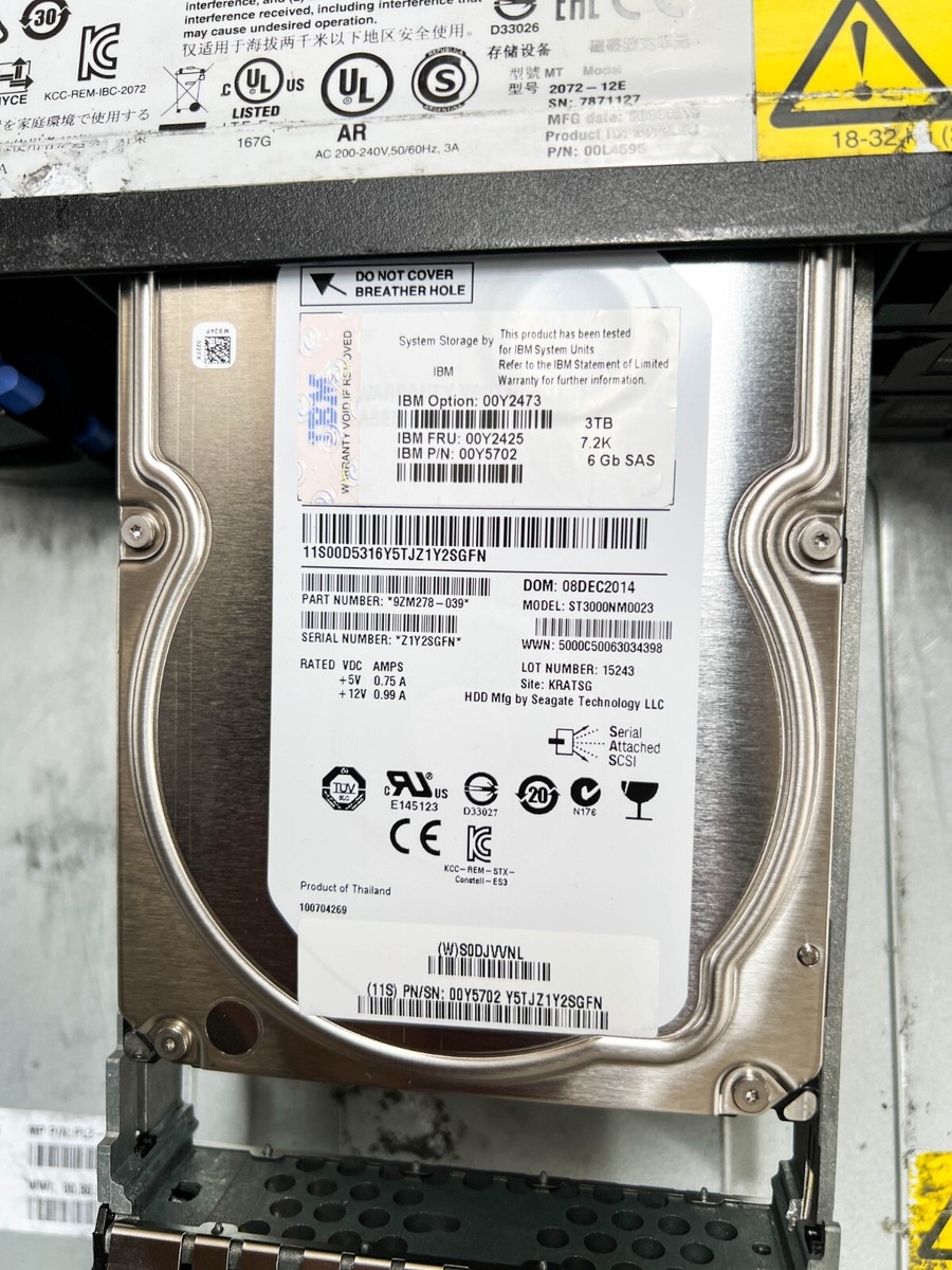 IBM Storwize V3700 LFF Expansion Enclosure - Baie De Stockage SAS - 2072LEU