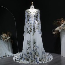 Elegant Flowers Embroidery Wedding Dresses with Long Sleeves V-Neck Bride Gowns