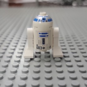 LEGO Star Wars X-Wing Fighter 7140 Complete Set with R2-D2 & Luke Skywalker