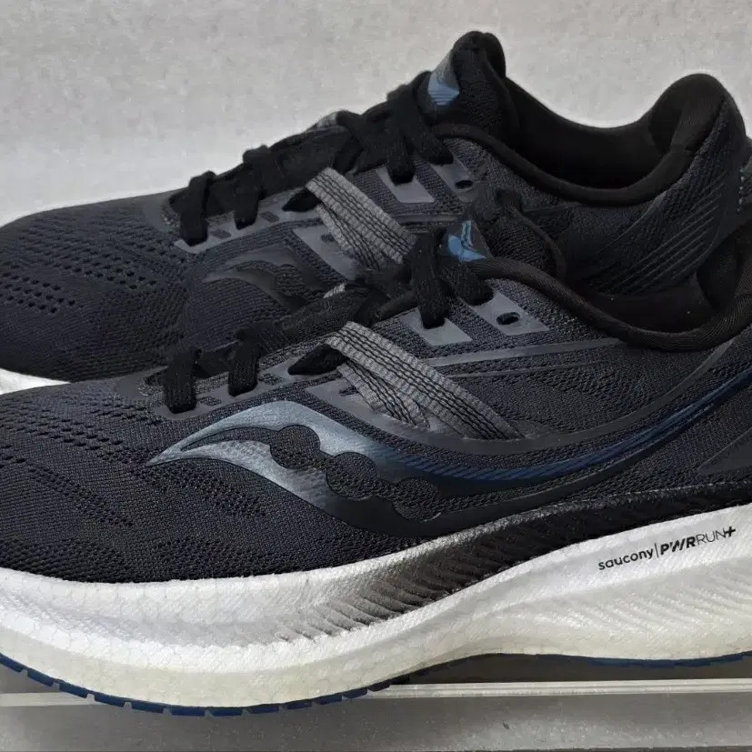 Saucony Triumph 20 PWRRUN+ Running Shoes Men 275 thumbnail 6