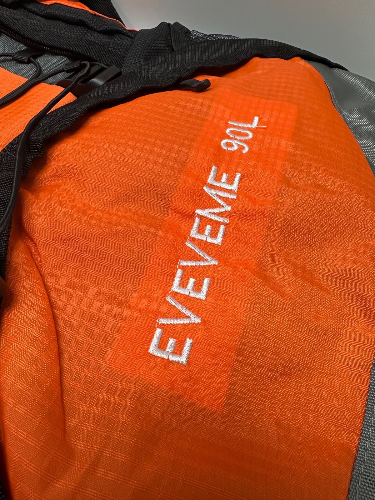 EVEVEME Hiking Backpack 90L Large Capacity Outdoor Camping Travel Gear Pack