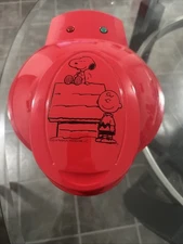 Peanuts Charlie Brown Snoopy Red Waffle Maker Smart Planet Tested