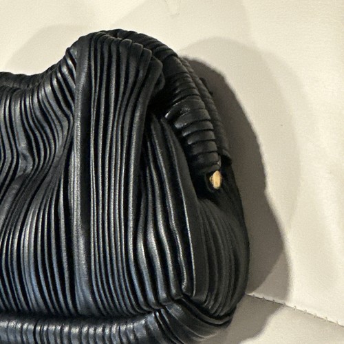 NWOT Mansur Gavriel PLEATED MINI CLOUD CLUTCH - Black MISSING STRAP - Picture 3 of 7