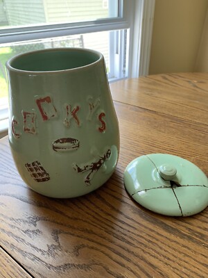 VINTAGE COOKIES GINGER BREAD MAN COOKIE JAR COOKYS CROCK - Broken Lid
