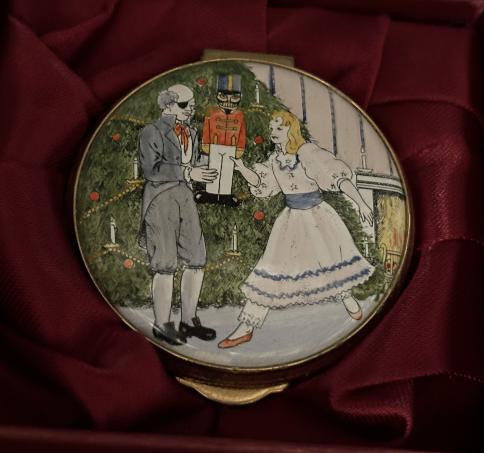 Staffordshire Enamel Trinket Box 