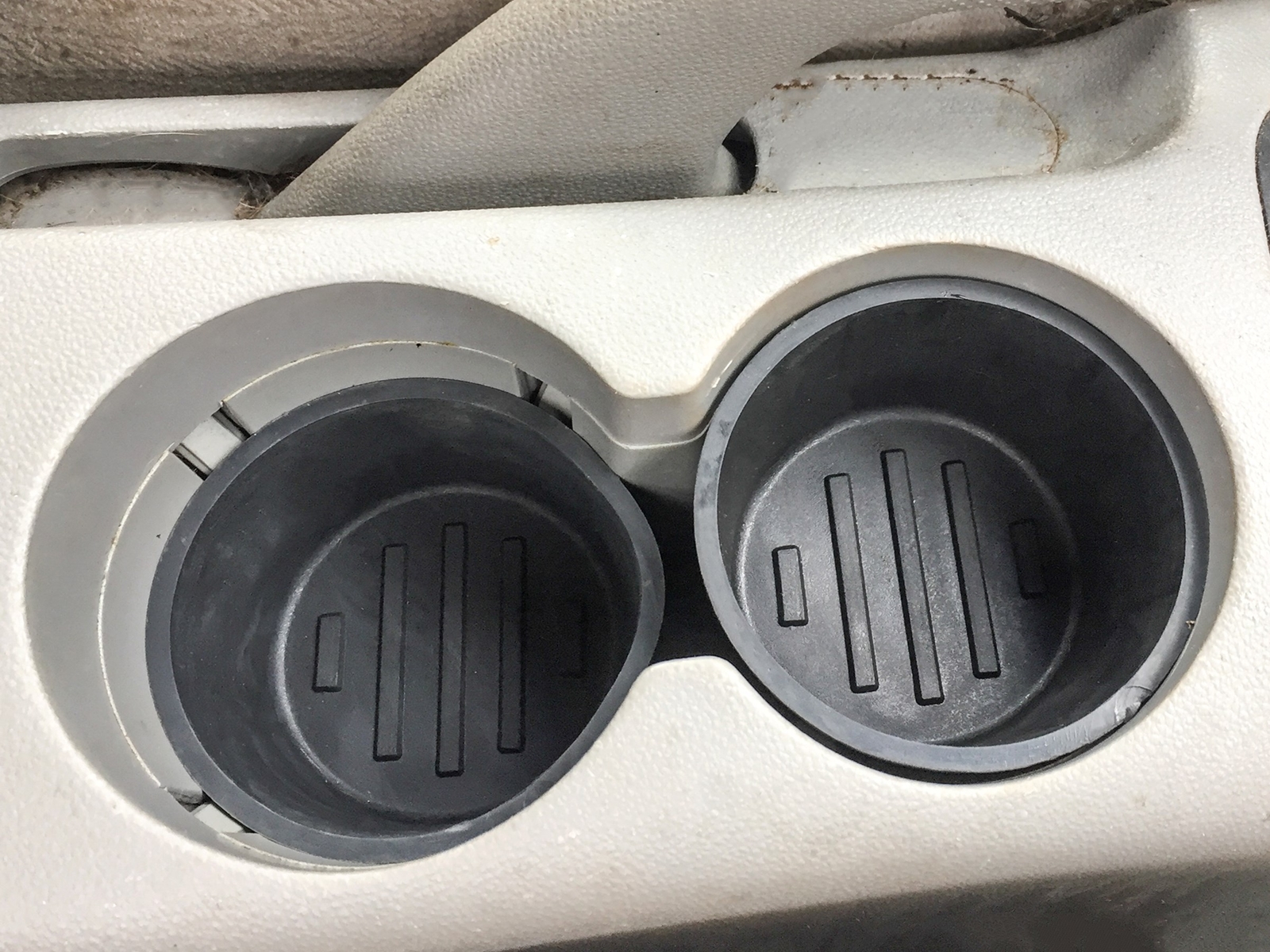 2) 200510 fits Kia Optima Front Center Console Cup Holder Inserts