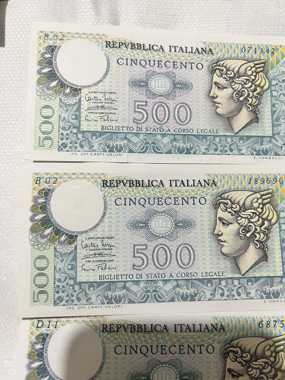 Foto 1 di 5