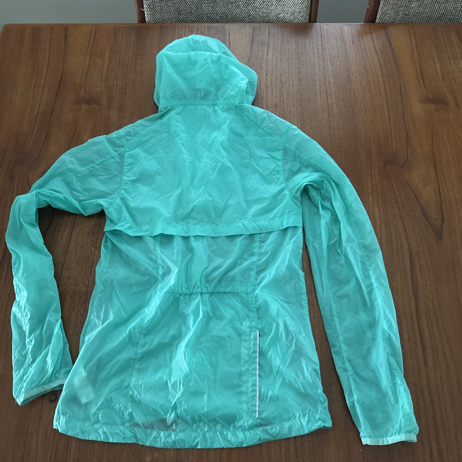 Fabletics Lightweight Sheer GREEN Grid Windbreake… - image 3