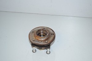 BMW F45 216d Radnabe mit Lager Wheel hub with bearing 8845775 6874443