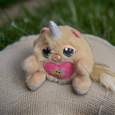 Zuru Rainbocorns Kittycorn Clover w/wings Surprise w/long furry beige tail