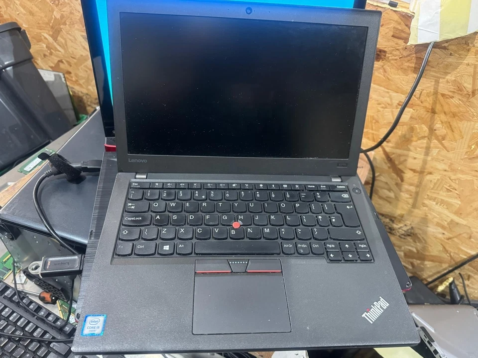 Lenovo ThinkPad X270 · i5-6300U · 8GB · 256GB, photo 4 of 5