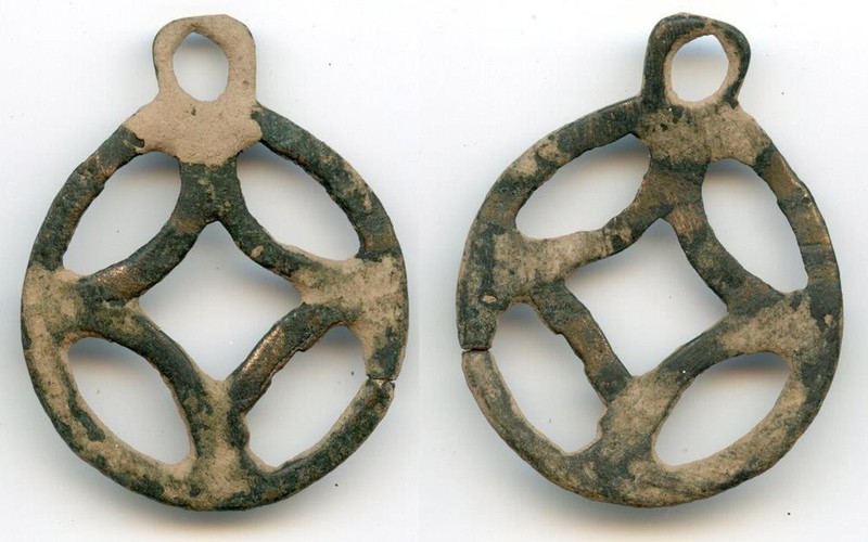(P18) Russian Far East, Big Bronze openwork amulet. 31x39 mm