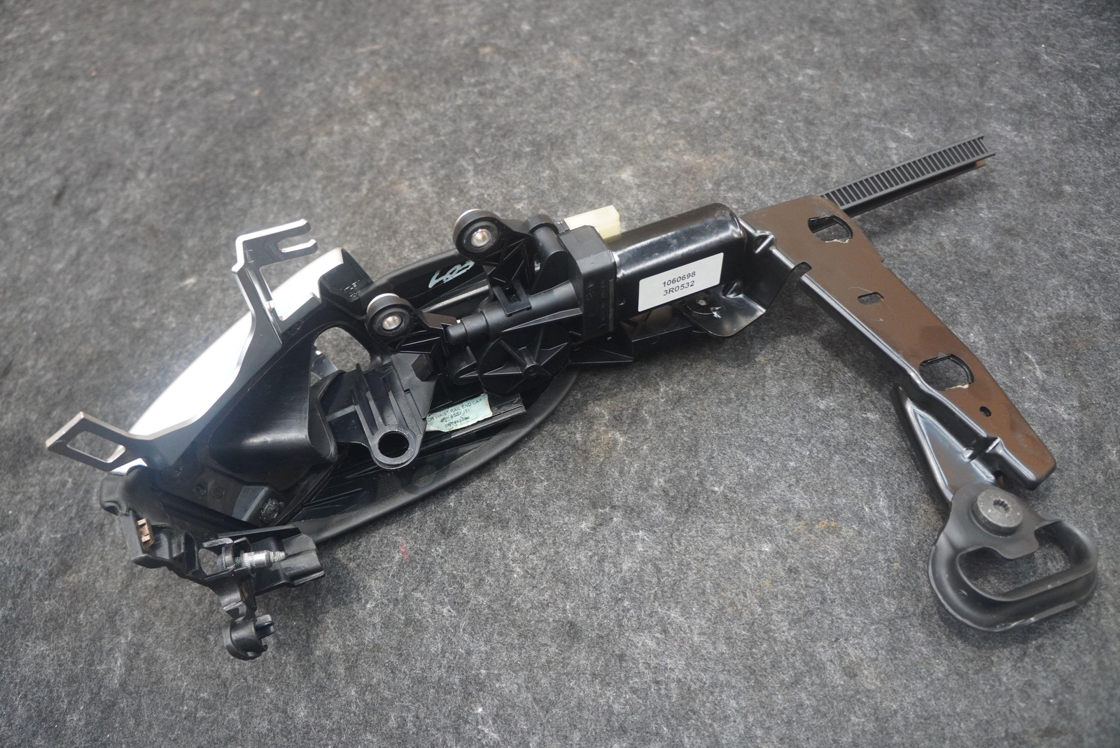 Front Right Passenger Seat Belt Ready Motor 8F0857760 Bentley Continental GTC 16
