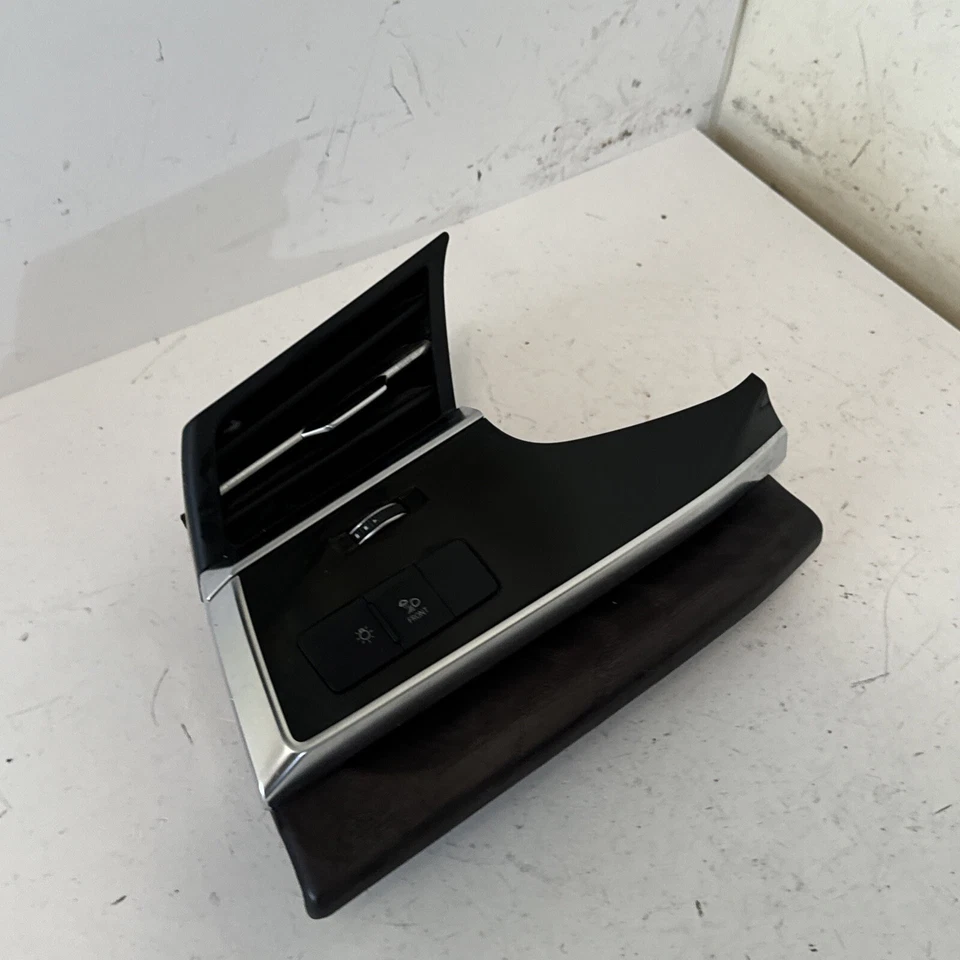 Audi Q8 2019 tablero de instrumentos lado izquierdo del conductor aire acondicionado rejilla de ventilación OEM 4M8820901 Foto 2 de 4