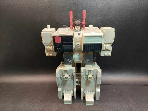Vintage 1985 Takara G1 Transformers Autobot City Metroplex Titan Action Figure