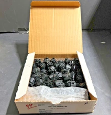 Neutrik NC3FAAH-0 -  3 pole female XLR receptacle, grounding - 10 Pack