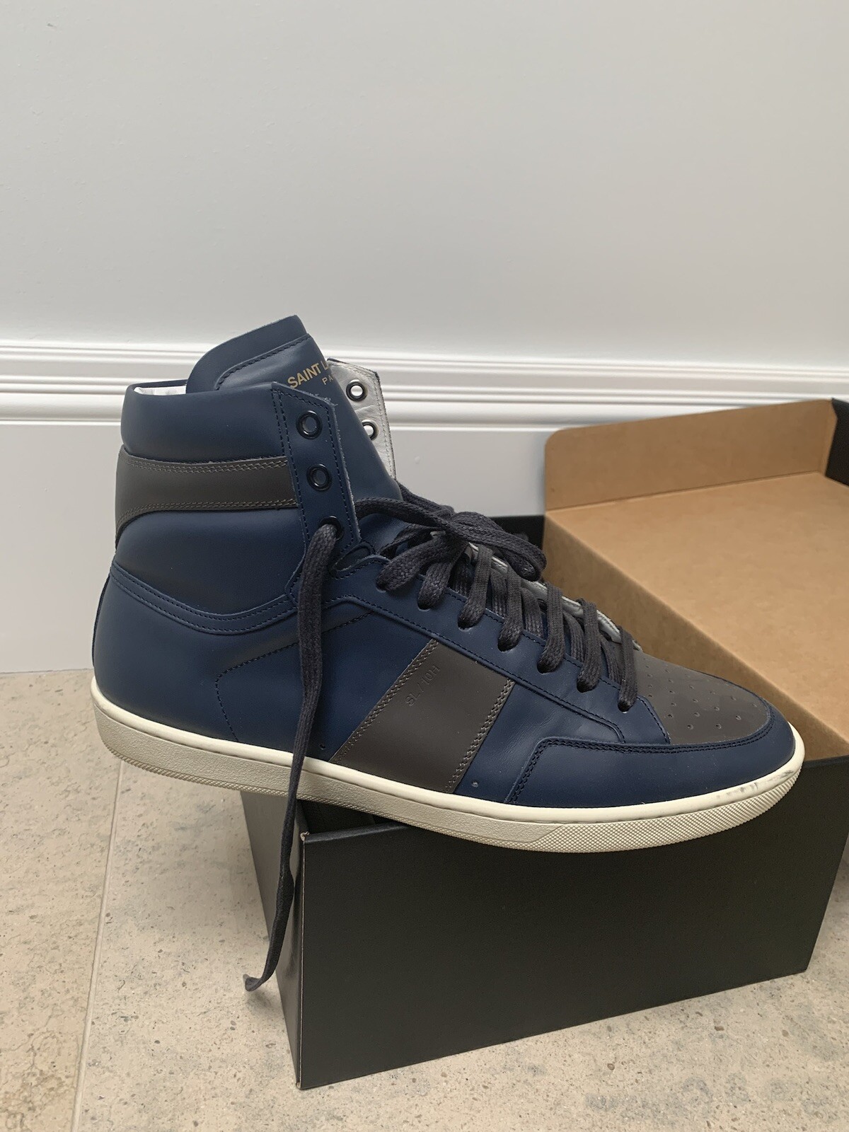 Top alti classici Saint Laurent SL10H corte