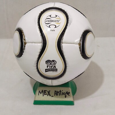 サッカーボール +TEAM GEIST Adidas Team Geist - Official Game Ball - FIFA World Cup 2006