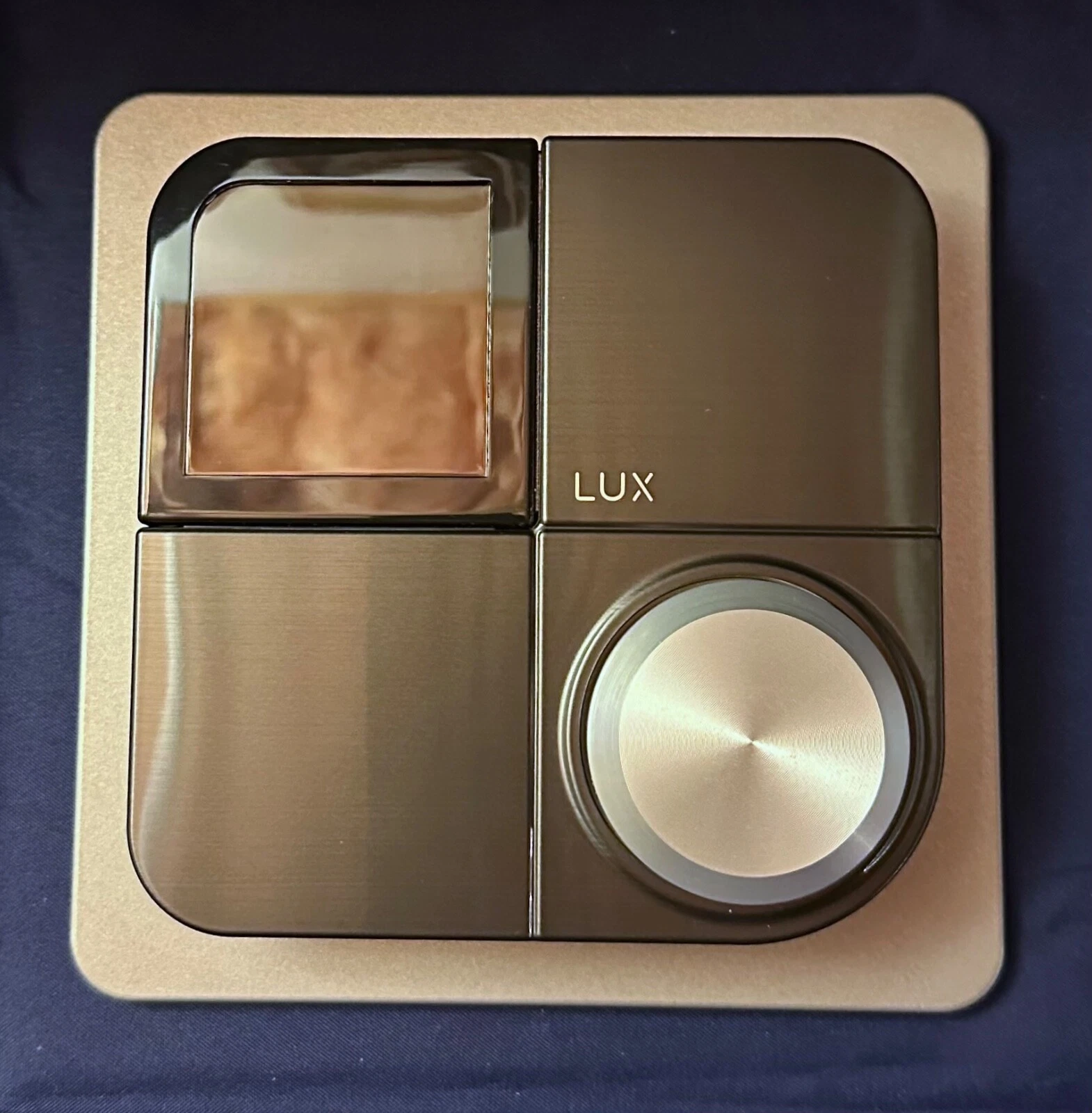 LUX Kono Smart Thermostat Model: KN-S-MG1-B04 **In Box**