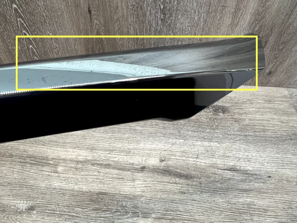 Extensión de rejilla moldeada LH 2021-2022 Honda Accord OEM 71167-TVA Foto 4 de 4