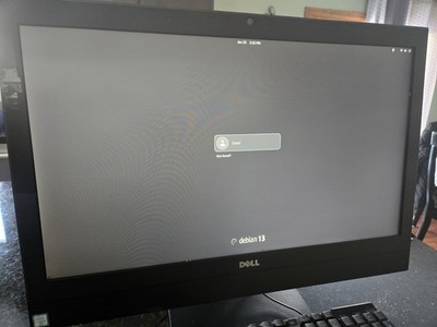 Dell Optiplex 7450 Intel Core i5 3.2 GHZ 8GB DDR4 SDRAM 256GB SSD All-in-one +OS