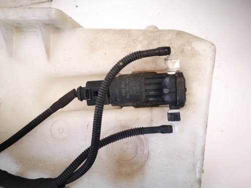 1k6955651 Waschwasserpumpe, Scheibenreinigung  Volkswagen Golf DE2497709-35