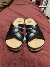 REEF KAIA Cross Strap Sandals Size 7, Black Faux Leather, Cushion Comfort NWT