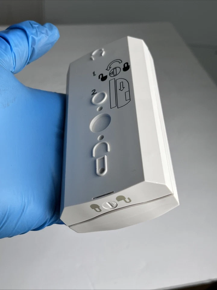 Bosch Pro-Grade ZigBee Wireless Motion Detector ISW-ZPR1-WP13 TESTED & WORKS - Image 2 of 4