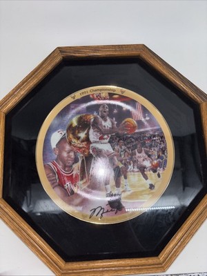 Micheal Jordan 1991 Championship Collectors Plate In Shodowbox With COA