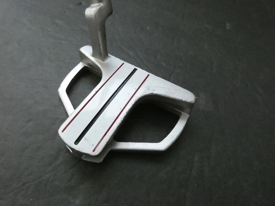GOLF CLUB PUTTER PINEMEADOW PRE  34 INCH - Image 3 of 4